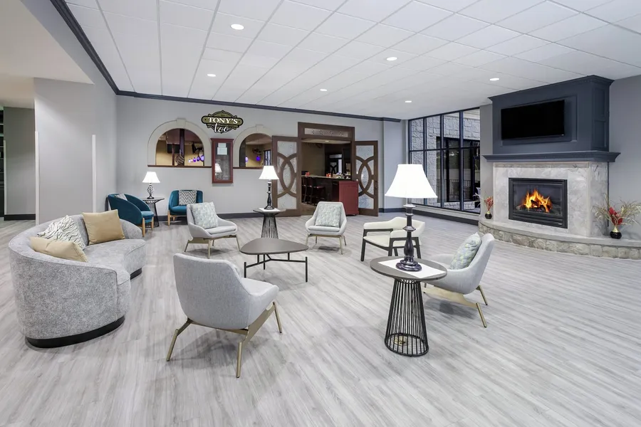 Holiday Inn Quincy East by IHG hotel detail image 2