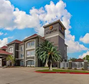 La Quinta Inn & Suites by Wyndham Port Lavaca hotel detail image 3