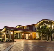 La Quinta Inn by Wyndham Victoria hotel detail image 3