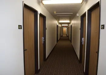 AmeriVu Inn & Suites hotel thumbnail 8