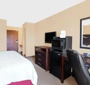 Super 8 by Wyndham Sheboygan WI hotel detail image 7