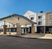 Fairfield Inn & Suites by Marriott Butler hotel detail image 3