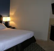 Holiday Inn Express & Suites Belle Vernon by IHG hotel detail image 7
