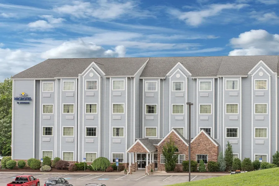 Microtel Inn & Suites by Wyndham Waynesburg hotel detail image 2