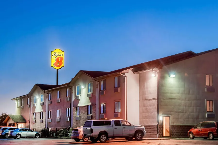 Super 8 by Wyndham Abilene KS hotel detail image 2