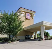Comfort Suites Salina South hotel detail image 4