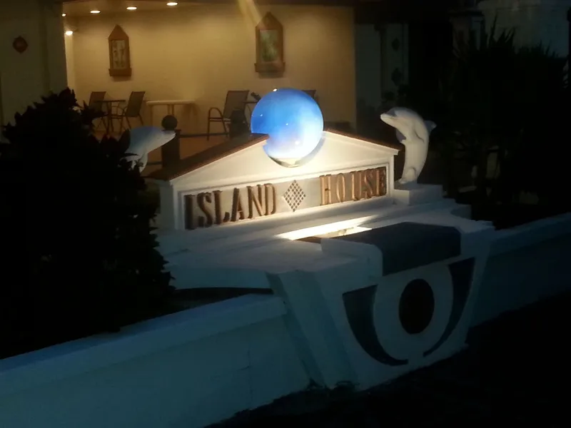 Island House Hotel hotel detail image 6