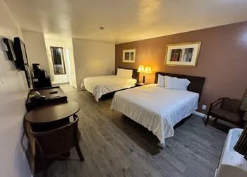 Inn Towne Motel hotel thumbnail 7