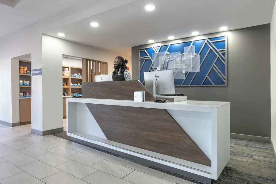 Holiday Inn Express & Suites Marshall by IHG hotel detail image 6