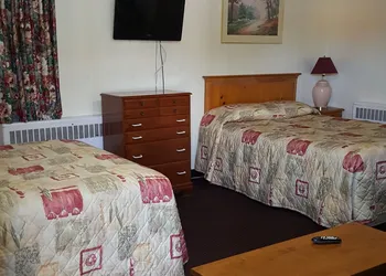 Maples Motel hotel thumbnail 6