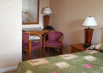 Maples Motel hotel thumbnail 8