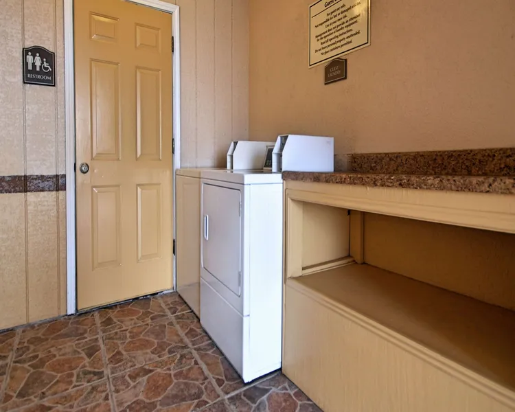 Americas Best Value Inn Kingsville hotel detail image 2