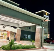 La Quinta Inn & Suites by Wyndham-Brookshire-West Katy hotel detail image 3