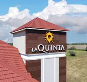 La Quinta Inn & Suites by Wyndham Raymondville hotel detail image 5