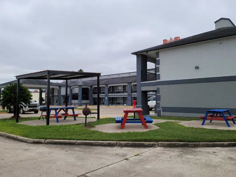 Texas Inn & Suites Raymondville hotel detail image 6
