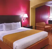 La Quinta Inn & Suites by Wyndham Alice hotel detail image 7