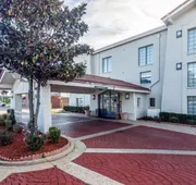 Econo Lodge hotel detail image 3