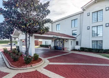 Econo Lodge hotel thumbnail 3