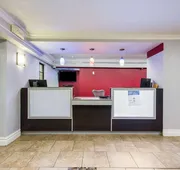 Econo Lodge hotel detail image 4