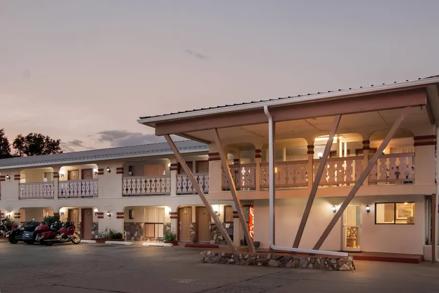 Travelodge by Wyndham Las Vegas NM hotel detail image 6