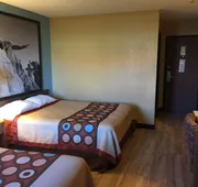 Super 8 by Wyndham Raton hotel detail image 7