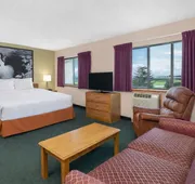 Super 8 by Wyndham Antigo hotel detail image 5