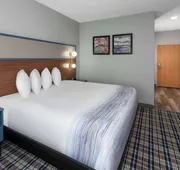 AmericInn by Wyndham Eagle River Downtown hotel detail image 7
