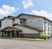 Super 8 by Wyndham Zanesville hotel detail image 3