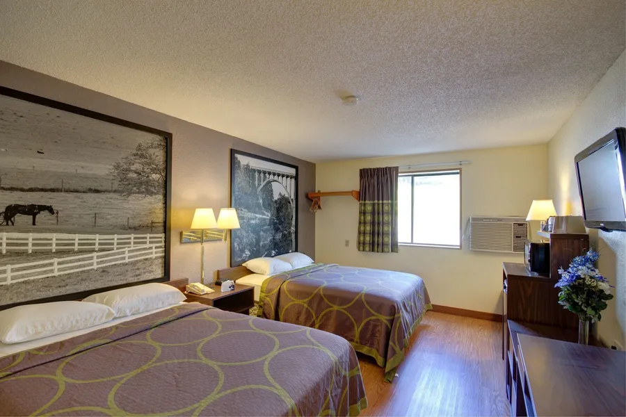 Super 8 by Wyndham Zanesville hotel detail image 6