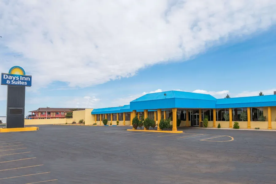 Days Inn & Suites by Wyndham Clovis hotel detail image 2