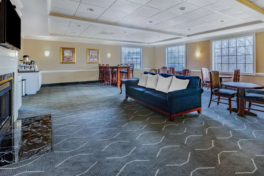 Days Inn by Wyndham Altavista hotel detail image 6