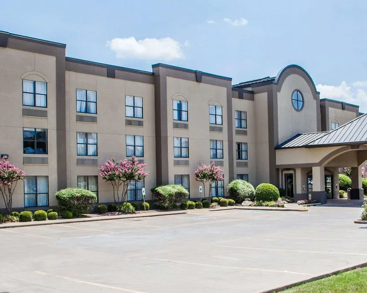 Comfort Suites McAlester hotel detail image 2