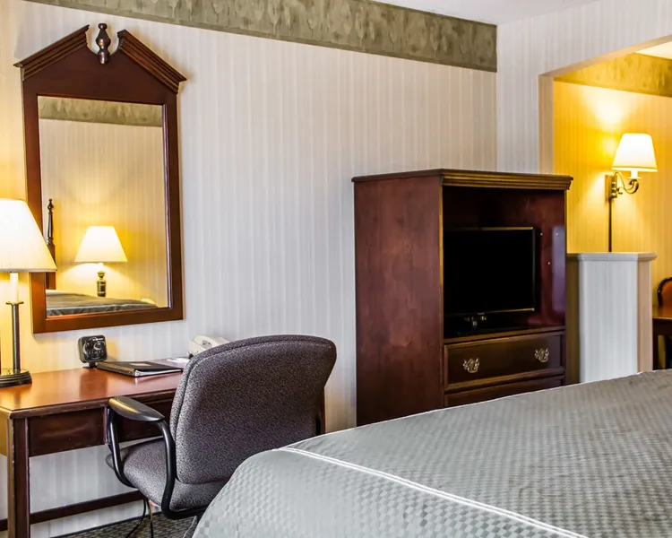 Comfort Suites McAlester hotel detail image 6