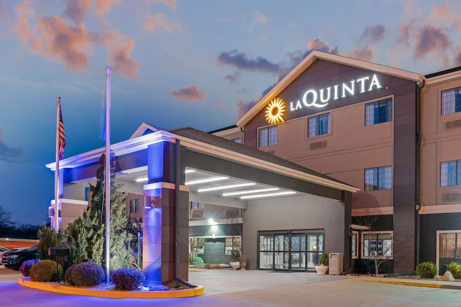 La Quinta Inn & Suites by Wyndham Ada hotel detail image 2