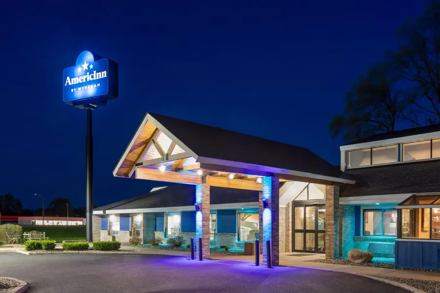 AmericInn by Wyndham Chippewa Falls hotel detail image 2