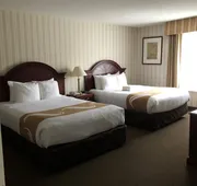 Quality Hotel & Suites Woodstock hotel detail image 3