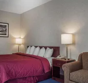 Quality Hotel & Suites Woodstock hotel detail image 7