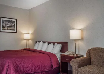 Quality Hotel & Suites Woodstock hotel thumbnail 7
