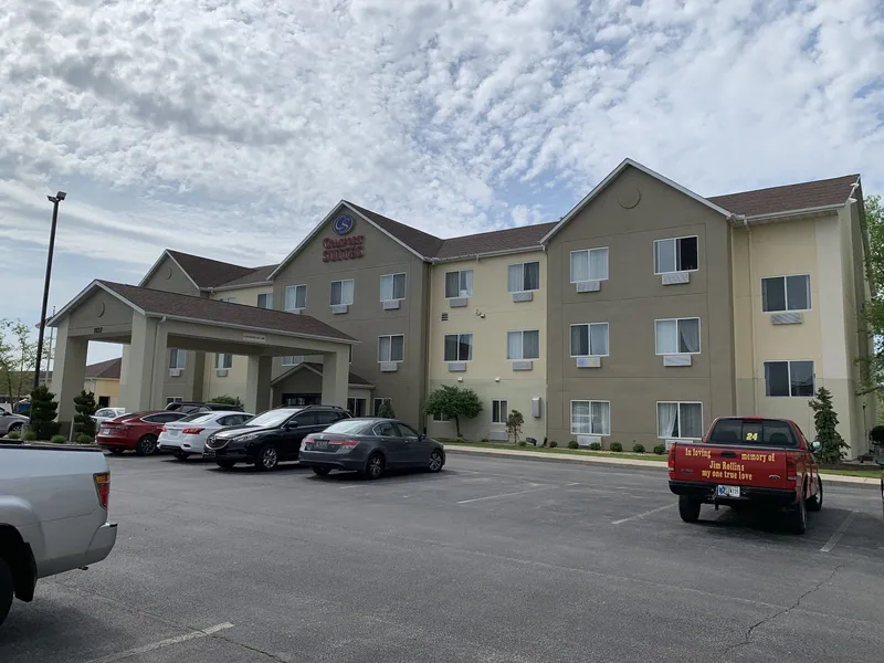 Comfort Suites Auburn near I-69 hotel detail image 2