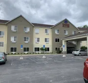 Comfort Suites Auburn near I-69 hotel detail image 3