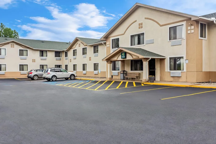 Quality Inn & Suites Howe - Sturgis hotel detail image 2