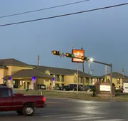 Country Hill Inn and Suites hotel detail image 3