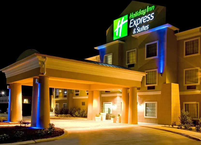 Holiday Inn Express Jourdanton - Pleasanton by IHG hotel detail image 2