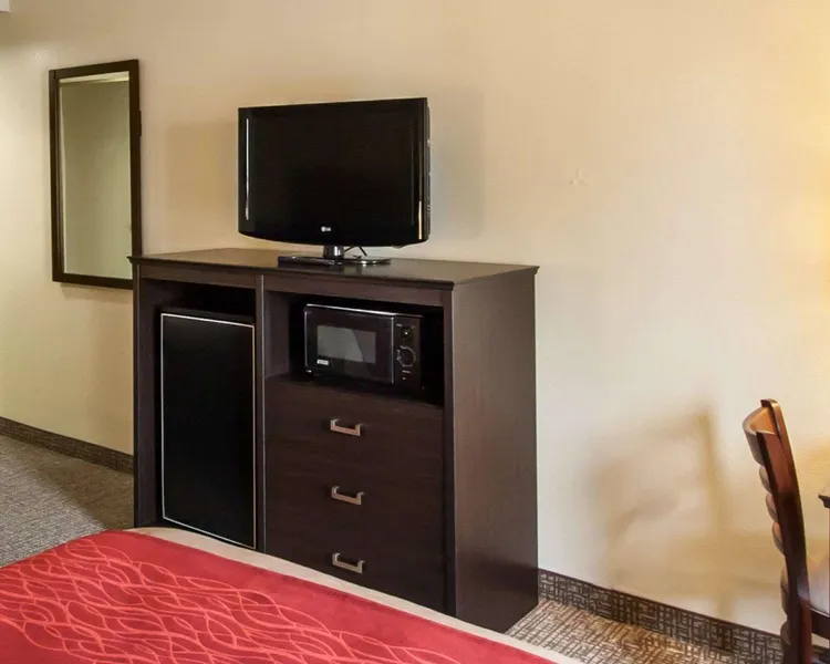 Quality Inn Hayti North hotel detail image 6