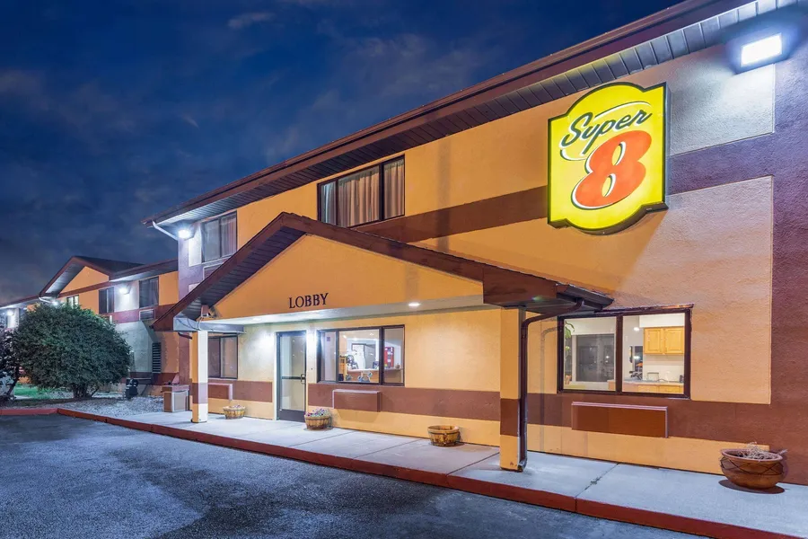 Super 8 by Wyndham Pendleton hotel detail image 2