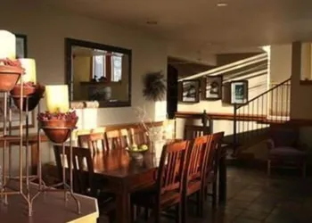 Inn on the Creek hotel thumbnail 4
