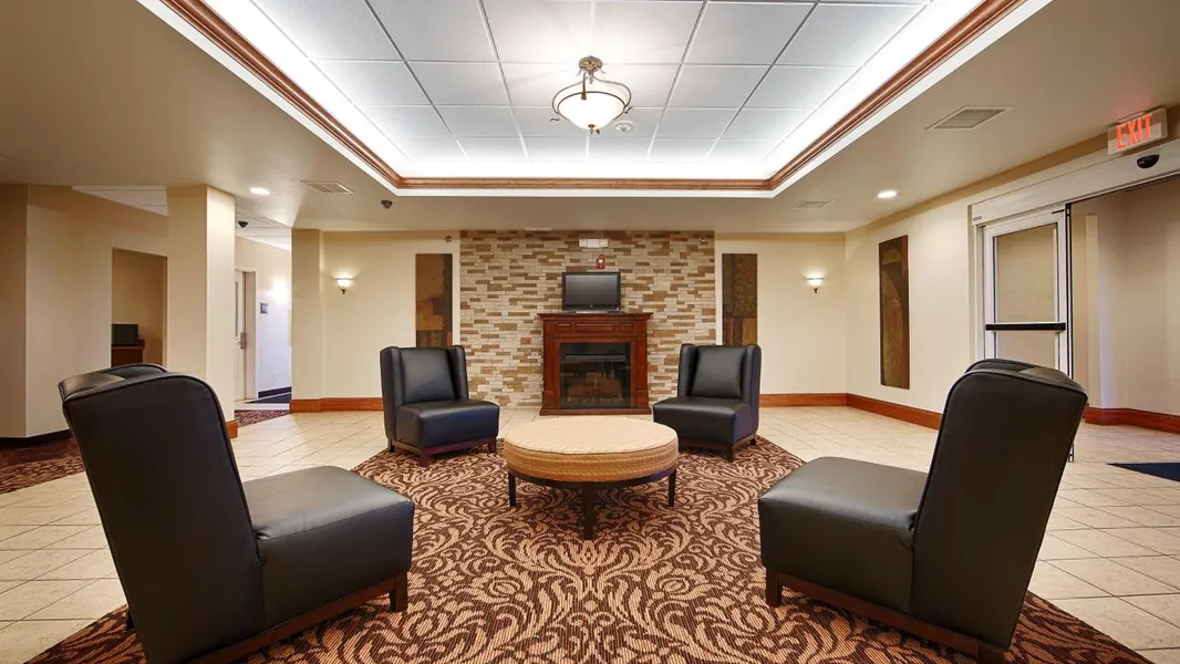 Best Western Plus MidAmerica Hotel hotel detail image 6