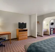 Econo Lodge Inn & Suites Socorro hotel detail image 5
