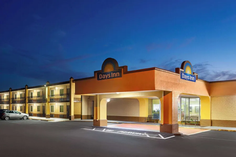 Days Inn by Wyndham Shelby hotel detail image 2