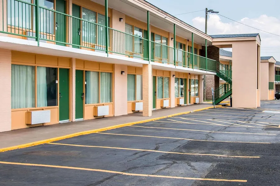 Quality Inn Hinesville - Fort Stewart Area hotel detail image 2